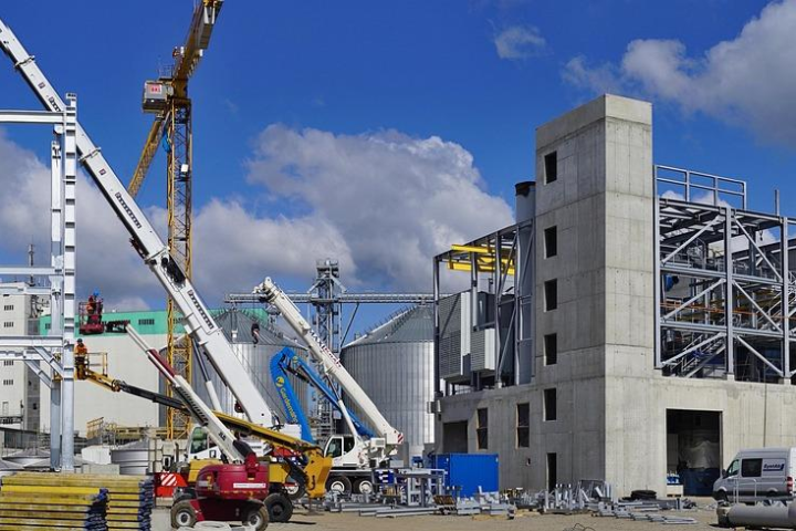 Bouwplaatsen in beweging: hoe hybride stroomvoorziening het nieuwe normaal wordt